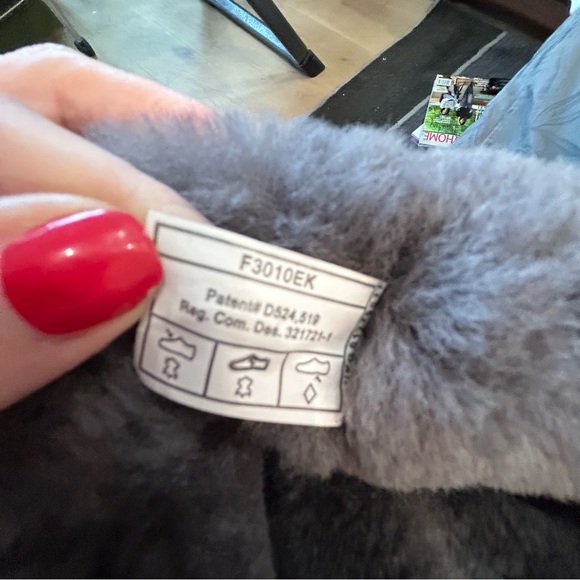 Grey UGGs  (worn once) - Picture 7 of 7